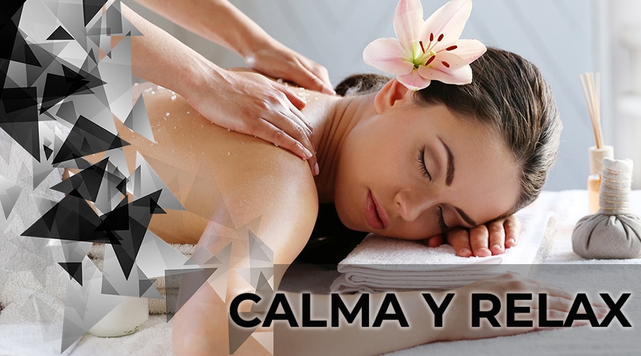 Imagen de una mujer recibiendo un masaje en un Spa